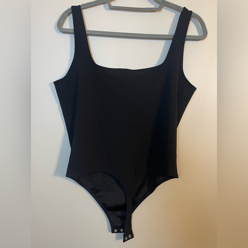 Express Women's Black Bodysuit - Picture 10 of 10